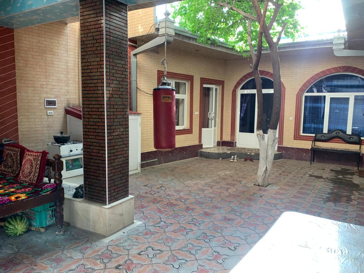 Muharram Homestay In The Neighborhood Of The Registan Square, 家族 ゲストハウス Samarkand Esterno foto